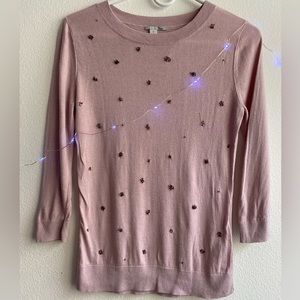 Powdery pink sweater in good condition